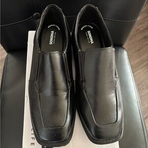 Boys size 7 Sonoma black dress shoes great shape.